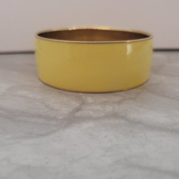 J. Crew Jewelry - 💖 J.Crew Vintage 2000's 00's Y2K Pale Yellow Cream Enamel Bangle Bracelet 💖